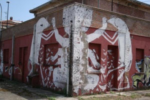 Il murales di Blu nella palazzina ex-Enel a Vignola (foto del 6 luglio 2013)